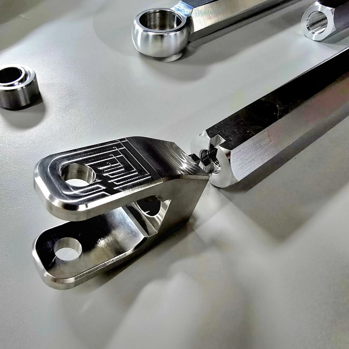 Pro R Billet Toe Link Kit - AVID Racing