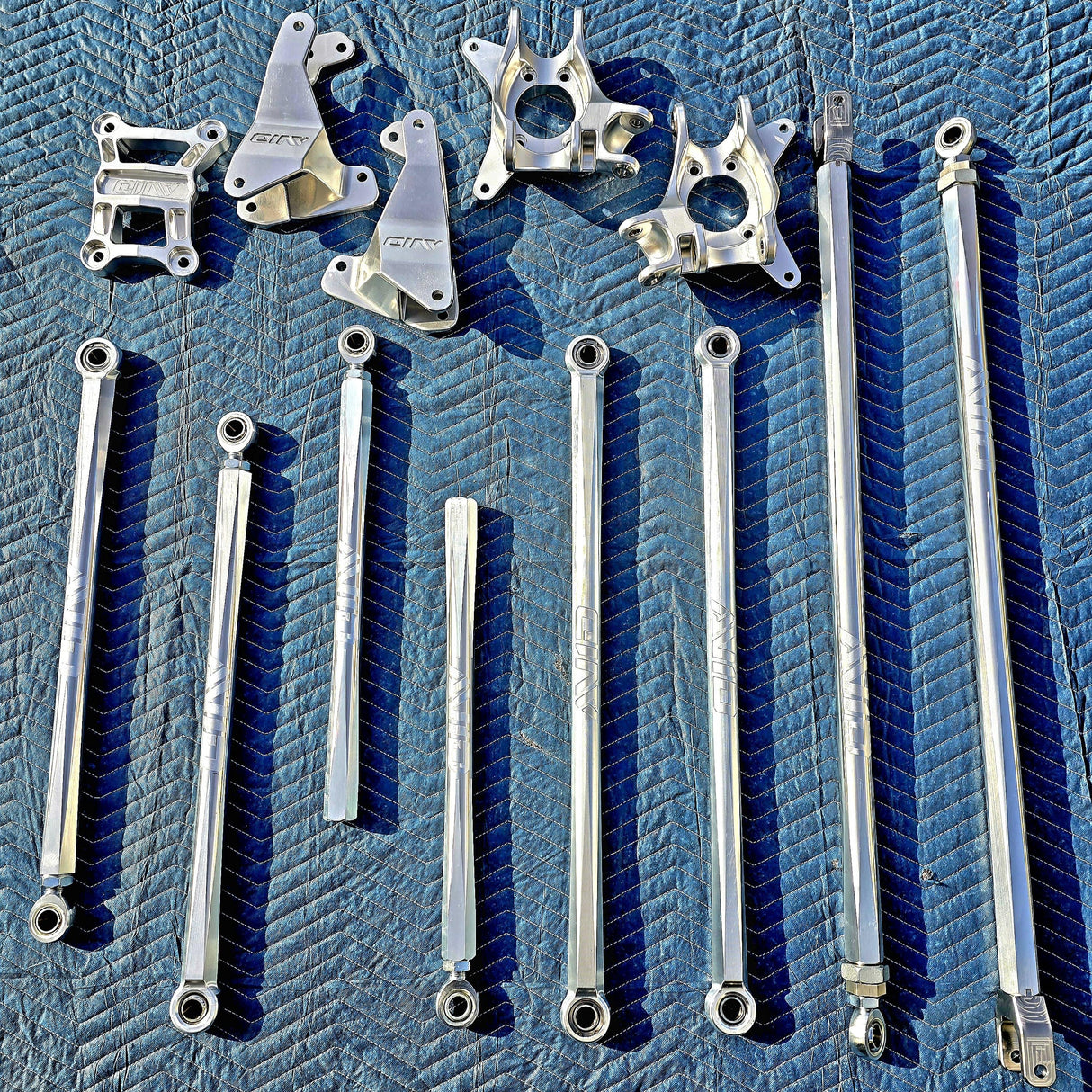 Pro R 80" Baja Billet Radius Rod Kit - AVID Racing