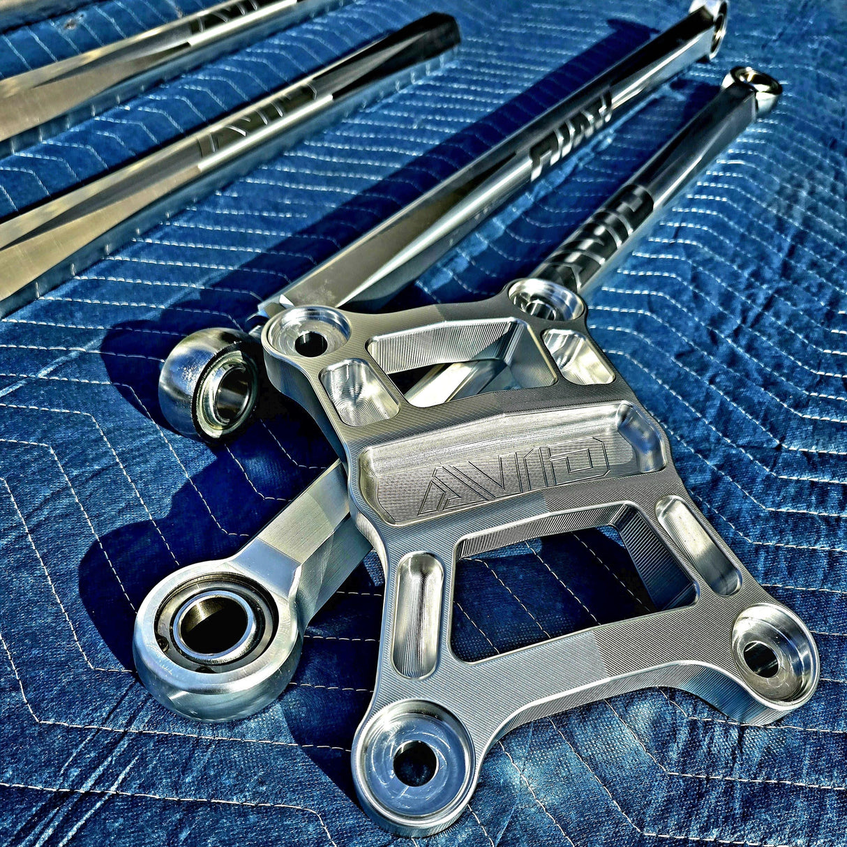 Pro R 80" Baja Billet Radius Rod Kit - AVID Racing