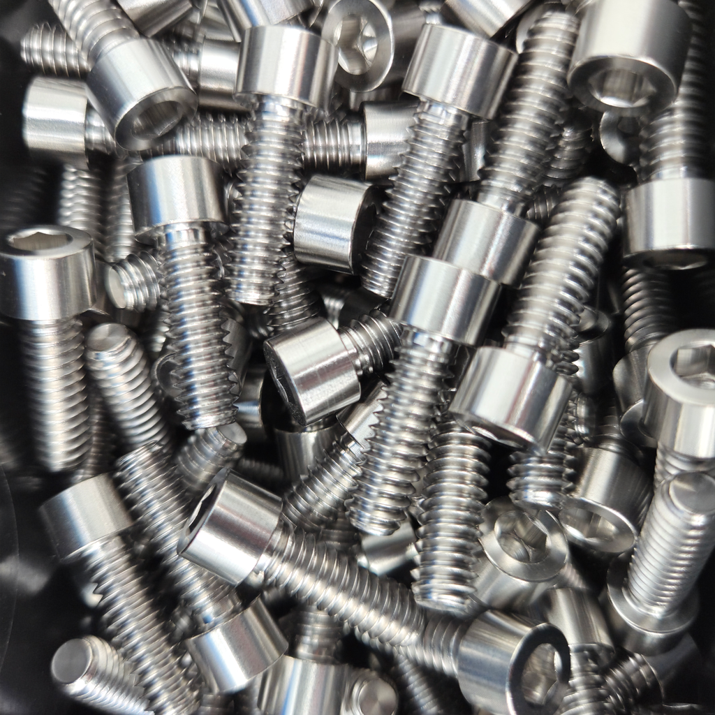 AVID Racing Titanium 3/16 Allen Cap Head Bolt, 1/4-20 x .750 inch | AVID Racing — Component Detail — 14-TCHB-075x0-20_01 [AVID:5a20175a-9195-4992-80b3-a4fadf174bf7] [AVID-VERSION:b66fb41e-c1fe-4544-9bda-9633d06a12c5]