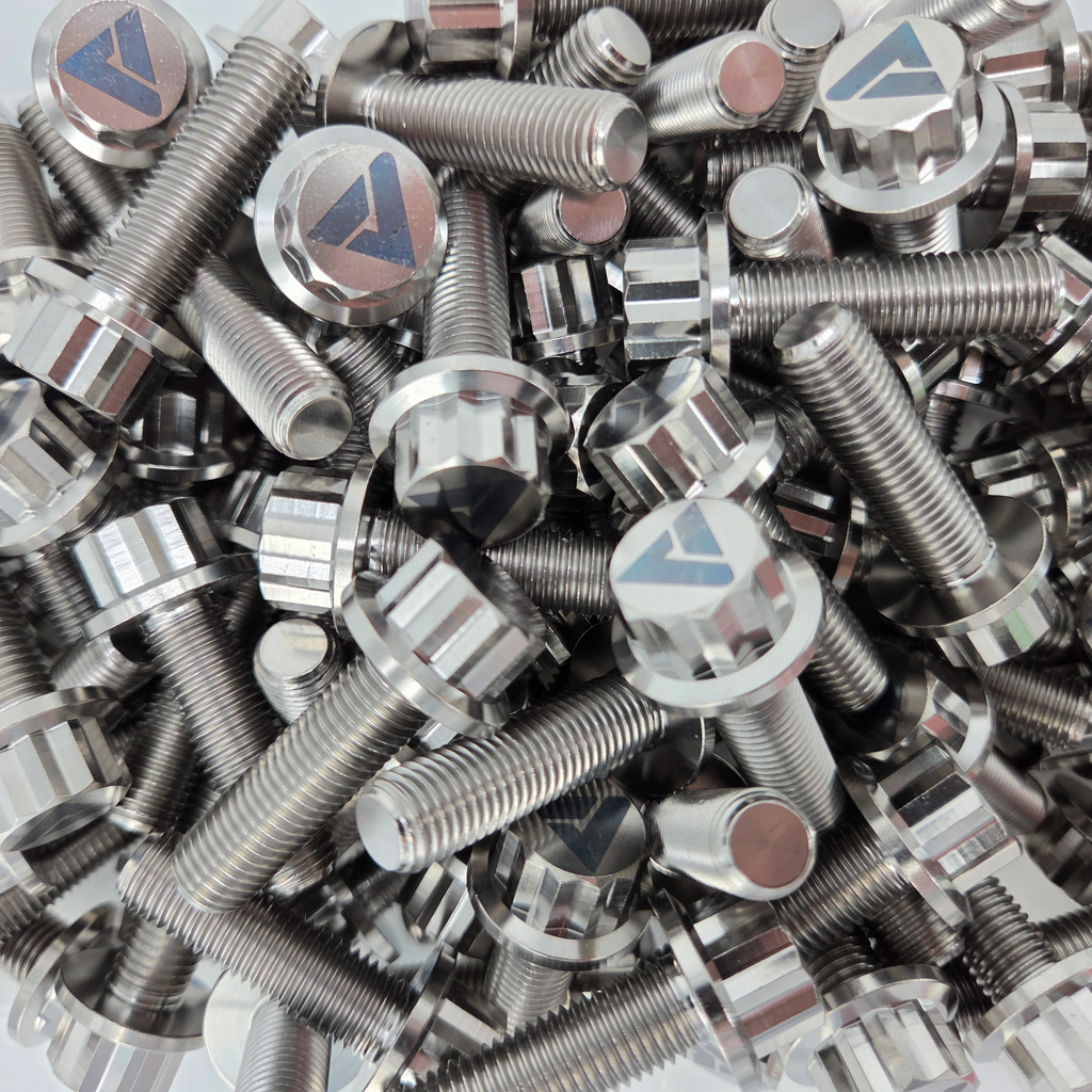 AVID Racing Titanium 12 Point Flange Bolt, M10 x 1.25 x 35 mm | AVID Racing — Bolt Group Detail — M10-T12FB-35x0-125_04 [AVID:360d6314-67a9-4e99-84ad-fa3ace53d308] [AVID-VERSION:7b04129b-6521-45d4-beff-30d13470a2fb]