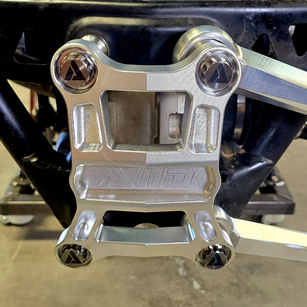 Pro R XC Rear Trailing Arm Kit