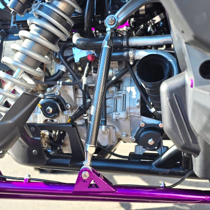 AVID Racing Polaris Pro R SC 5/8" Carbon Fiber Sway Bar Link Kit mounted on vehicle