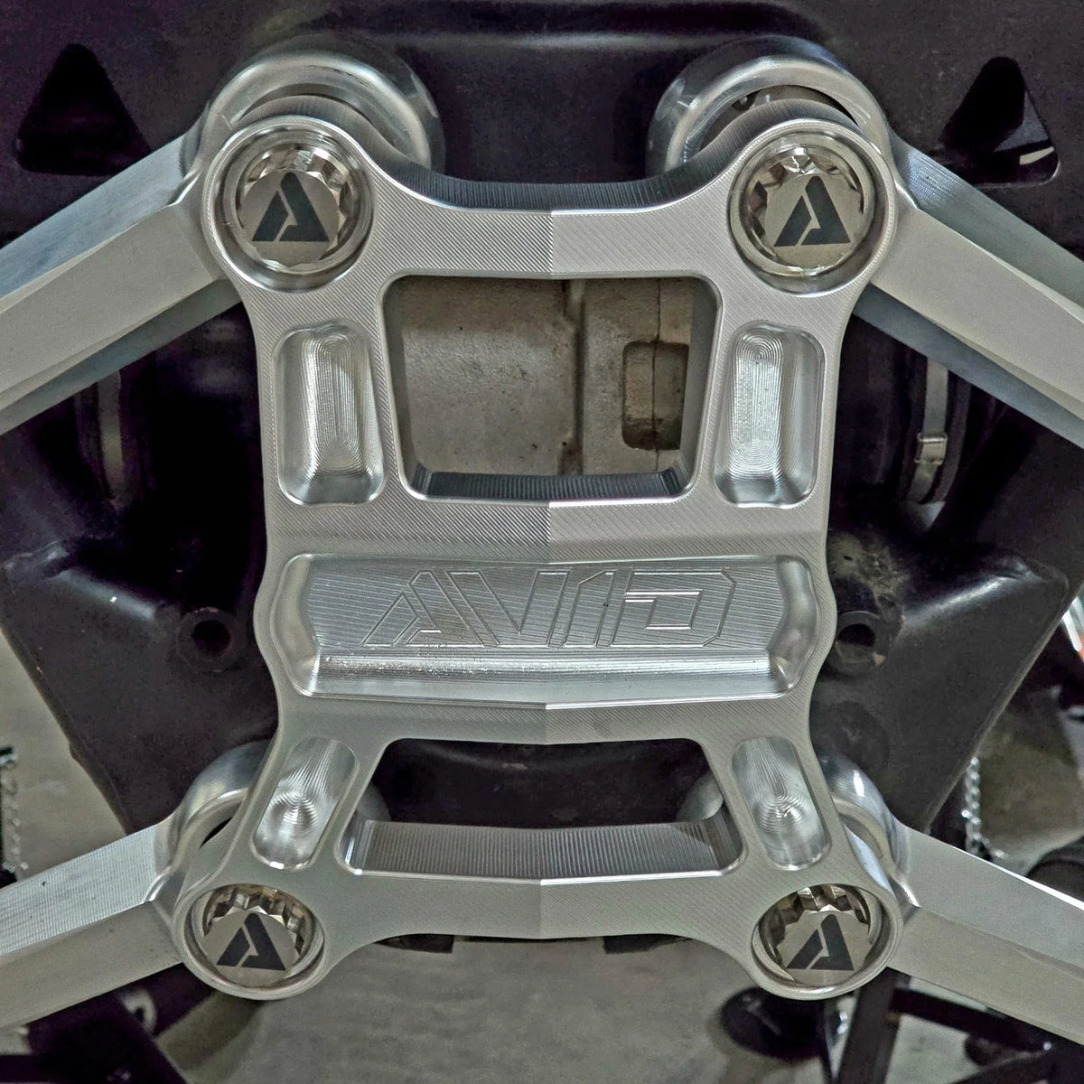 Pro R Billet Radius Rod Plate - AVID Racing